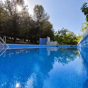 Centro De Ocio Alúa De Andalucía Hostal